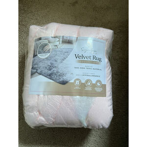 Signature Loom Velvet Rug Collection 4x5 Luxury High Quality LivingRoom Rug Pink